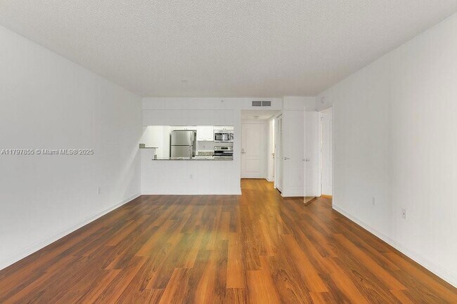 Building Photo - 1756 N Bayshore Dr