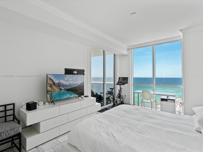 Building Photo - 18101 Collins Ave