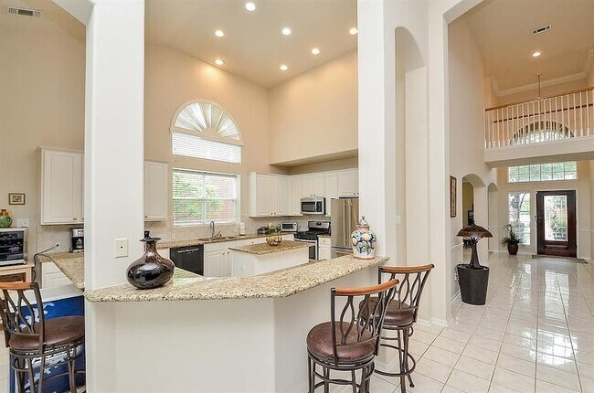 Building Photo - 1306 Ventura Canyon Dr