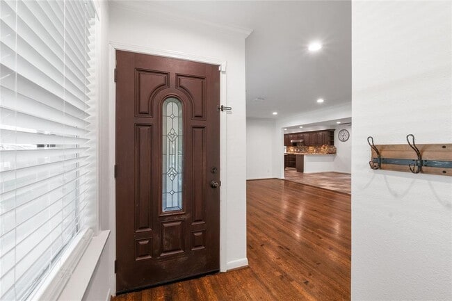 Building Photo - 5018 Willowbend Blvd