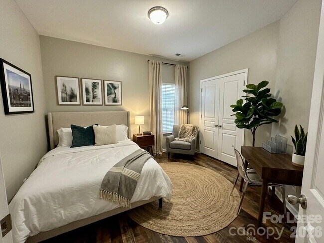 Building Photo - 8734 Arrowhead Pl Ln