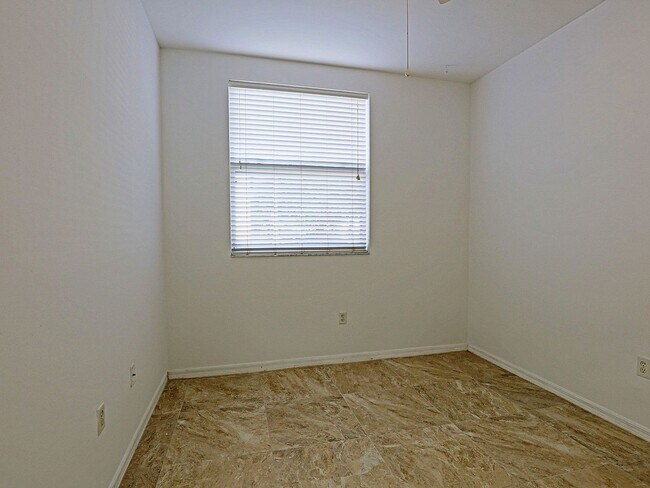 Building Photo - Bellamar 15385-411