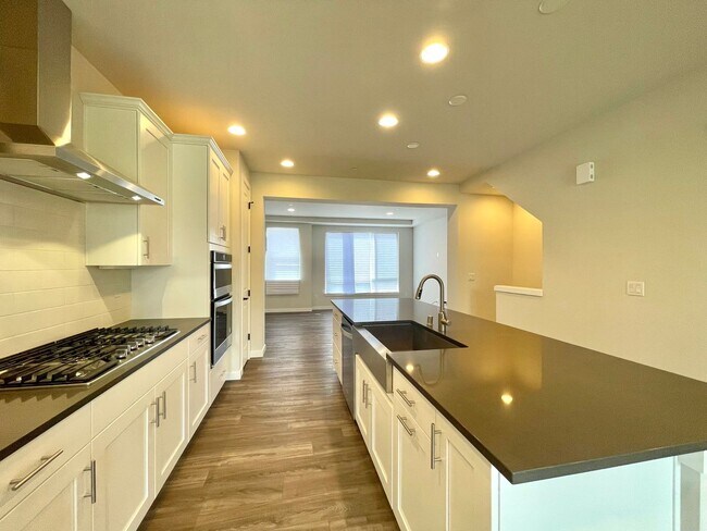 Building Photo - Great Townhome for rent
