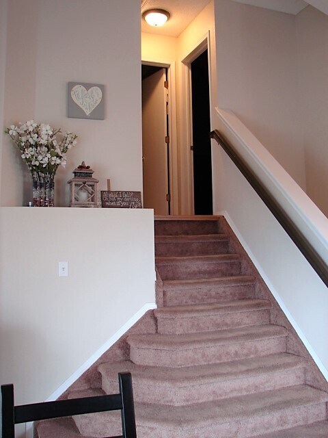 Building Photo - 4702 Ardley Dr