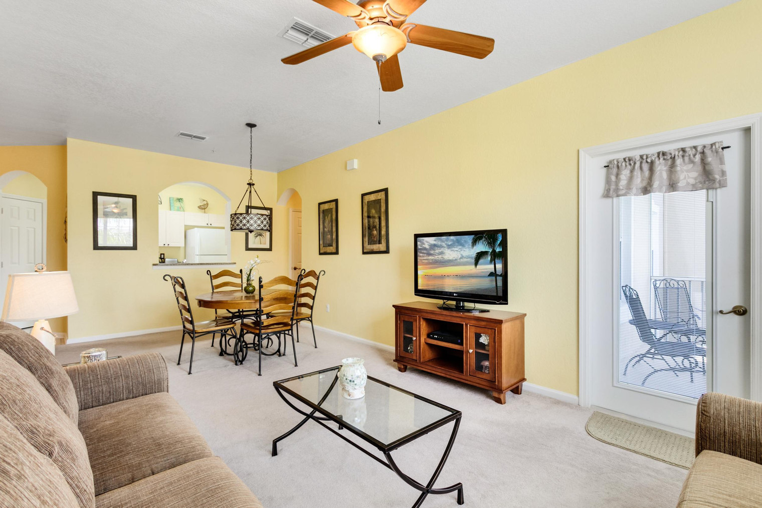 Building Photo - 2307 Silver Palm Dr