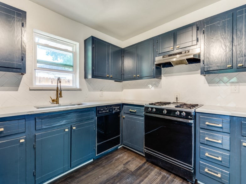 Building Photo - 1926 Chiesa Rd