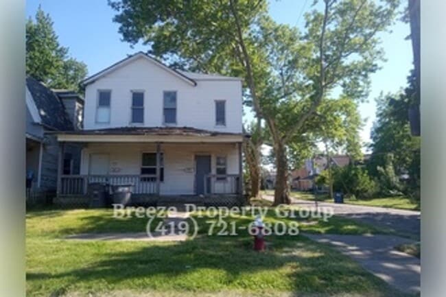 Building Photo - 771 Orchard St