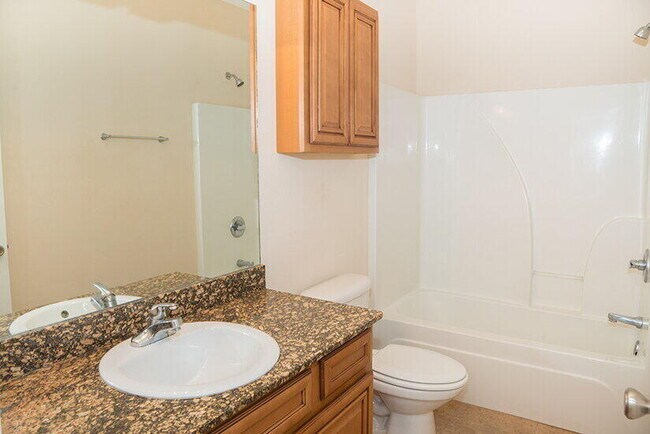 Building Photo - 1496 Bentley Cir