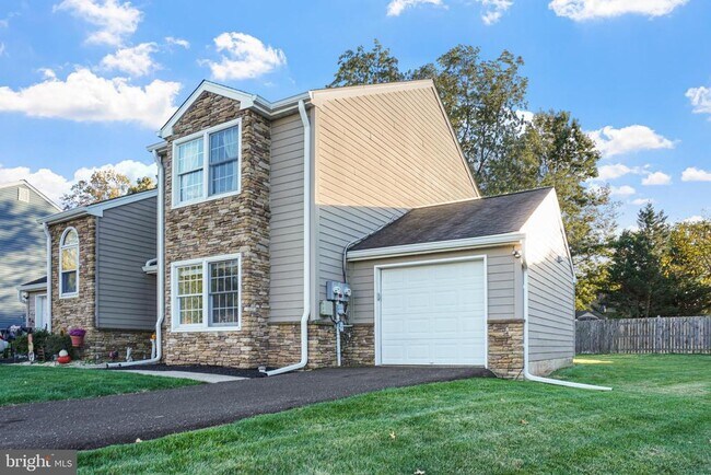 Building Photo - 226 Spring House Ln