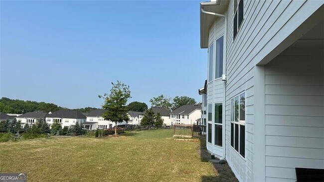 Building Photo - 126 Crest Brooke Dr
