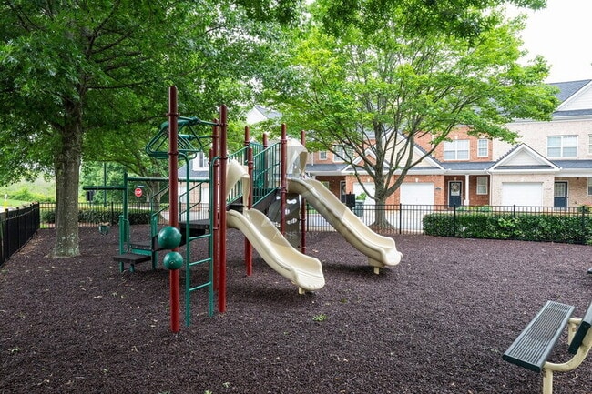 Building Photo - 1615 Ridenour Pkwy NW