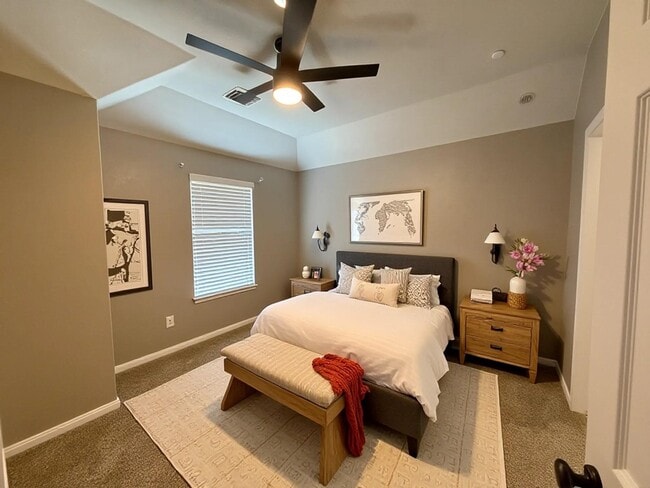 Building Photo - 3517 Oak Landing