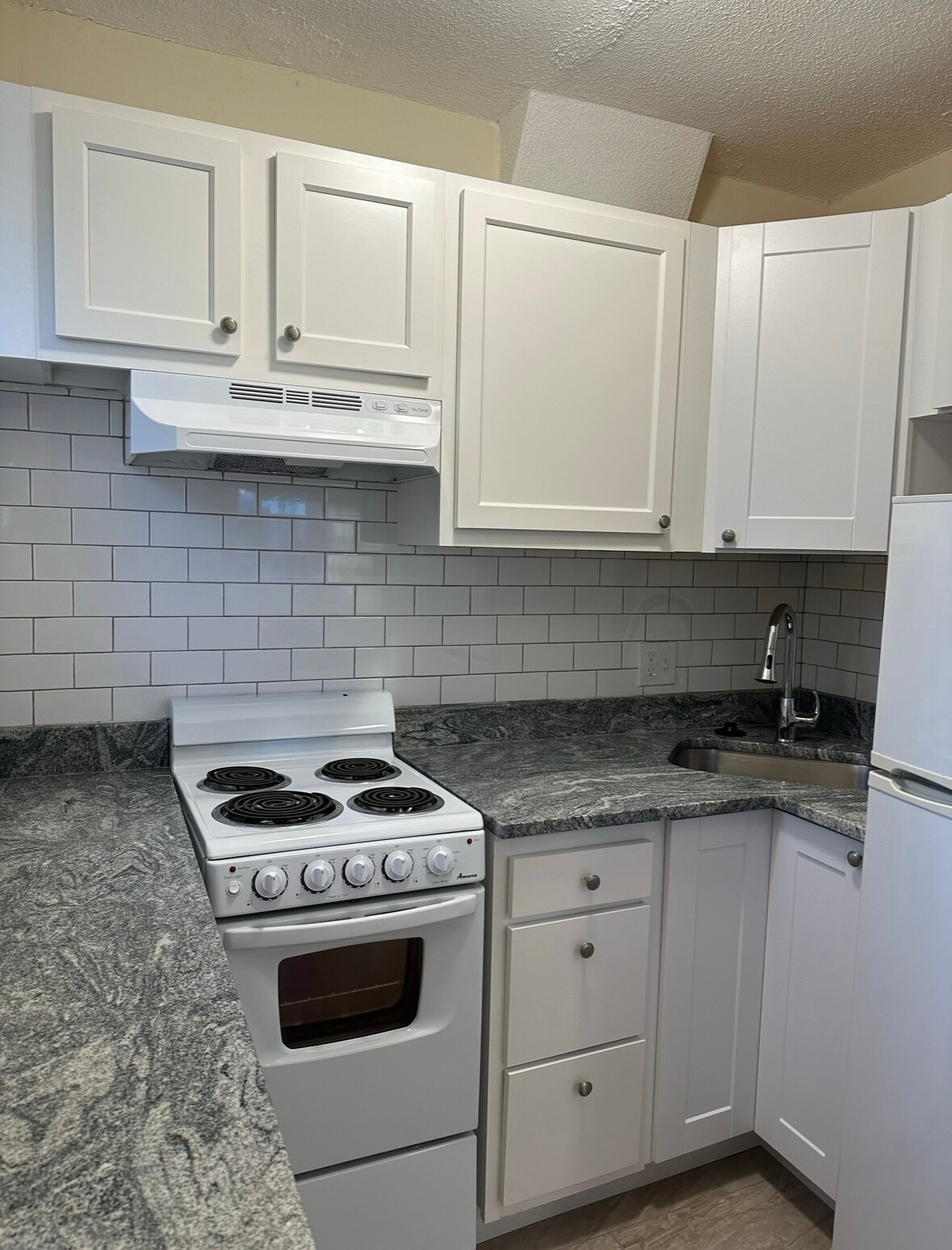 Building Photo - 2018 Commonwealth Avenue