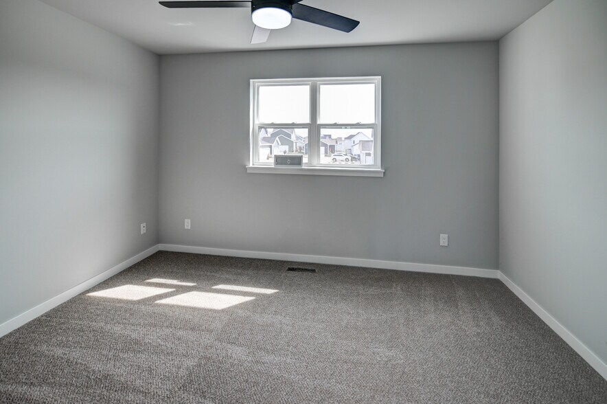 Building Photo - 2908 Radicchio Dr