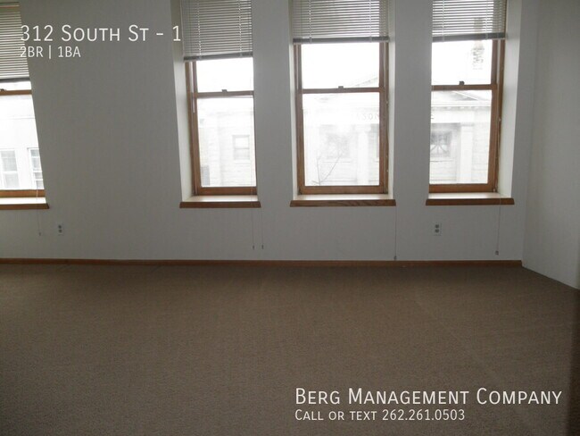 Building Photo - 312 South St