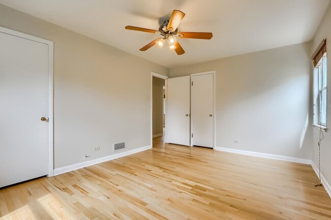 Building Photo - 2 Bedroom single family home in Denver