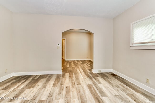 Building Photo - 113 S 43rd St