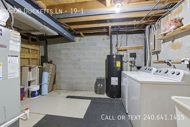 Building Photo - 6600 Ducketts Ln