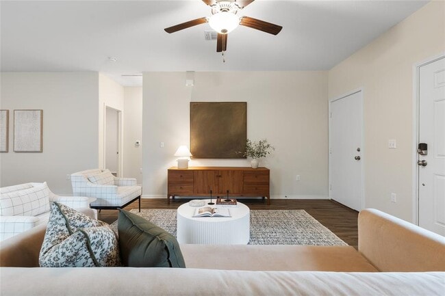 Building Photo - 7101 Spirit Hill Rd