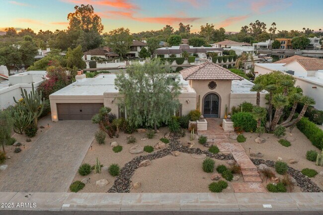 Building Photo - 7620 E Vía Del Placito