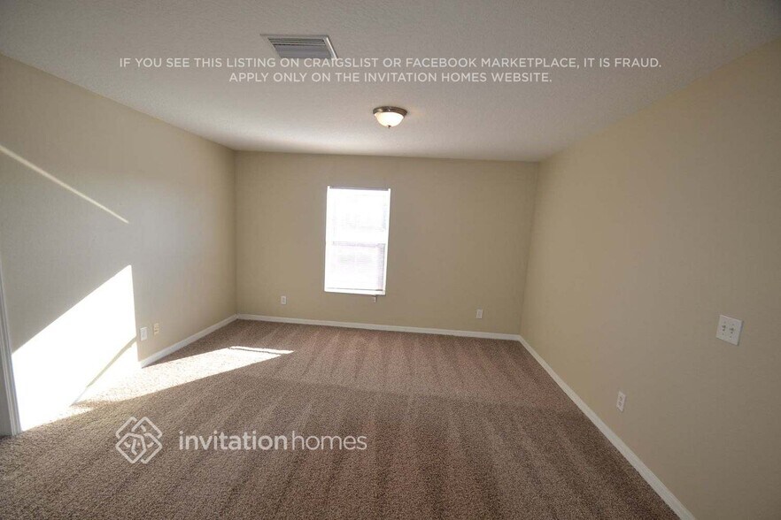 Building Photo - 11166 Golden Silence Dr