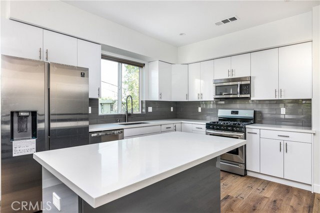 Building Photo - 11308 Miranda St