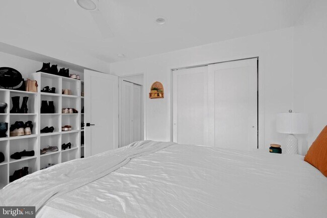 Building Photo - 1226 Gerritt St