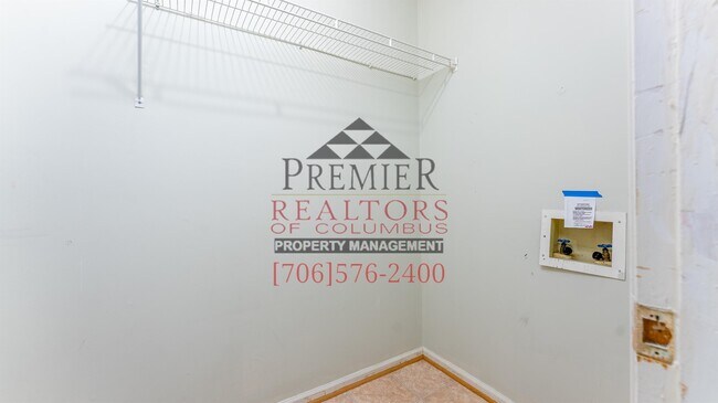 Building Photo - 3812 Wingate Dr