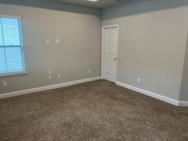 Building Photo - Welcome to this beautiful home located in the desirable Lake Mary