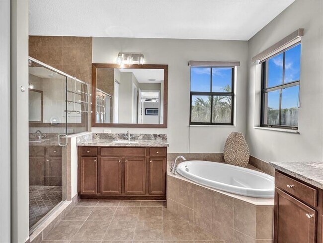 Building Photo - 8567 NW 41 St