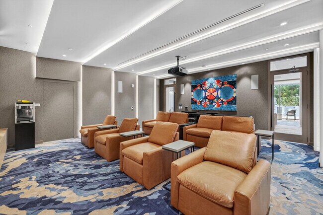 Building Photo - 153 N Seabreeze Blvd