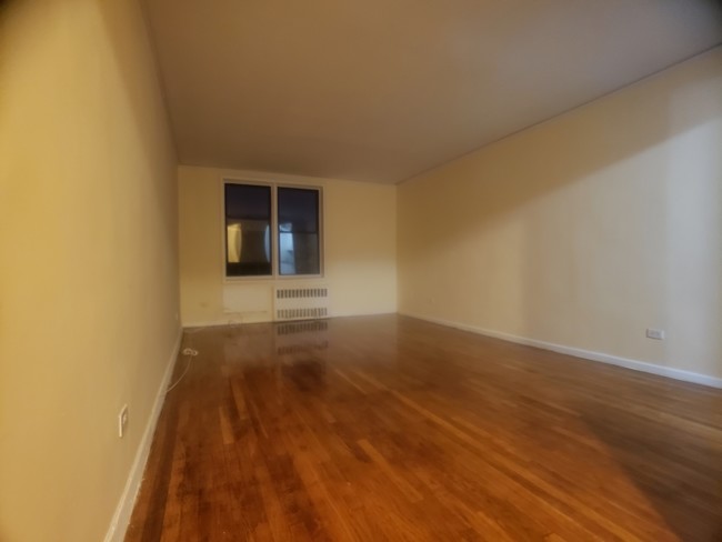 Living room - 244 Fieldston Terrace