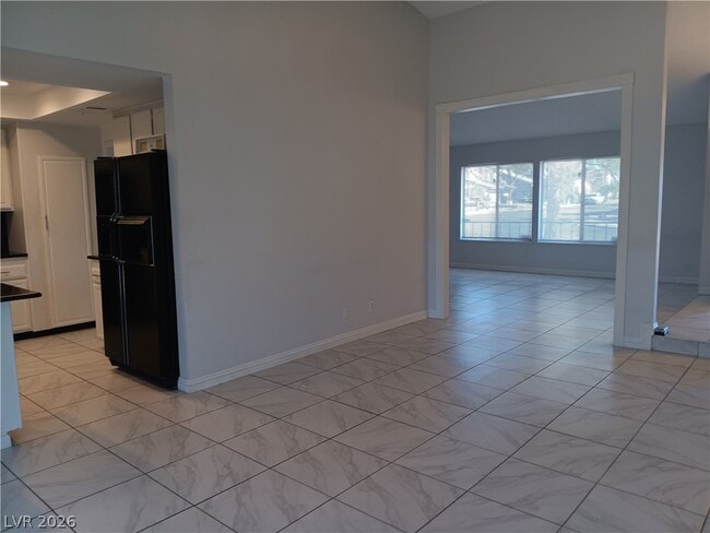 Building Photo - 6221 Peppermill Dr