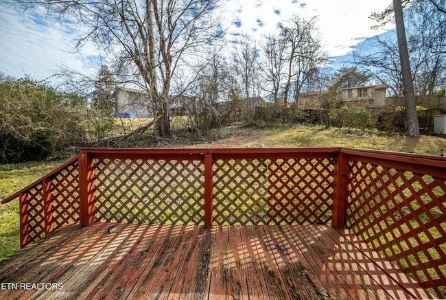 Building Photo - 5601 Ludbury Ln NW