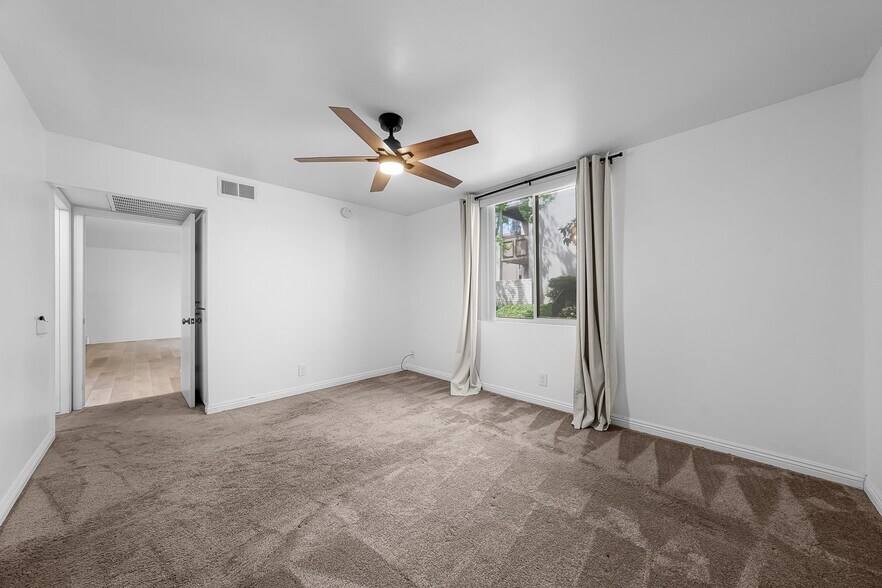 Building Photo - 4843 Collwood Blvd
