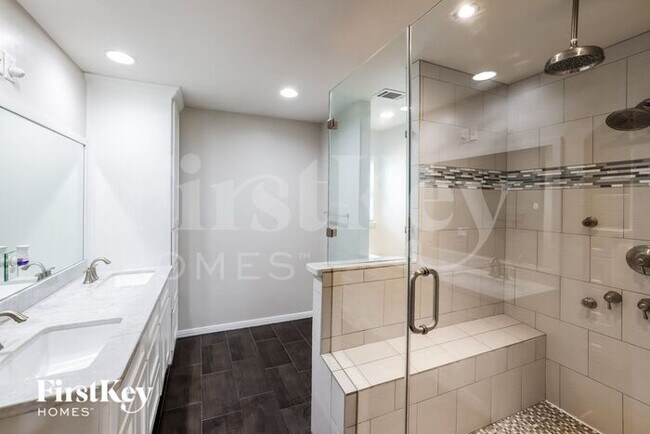 Building Photo - 25603 Pecan Valley Cir