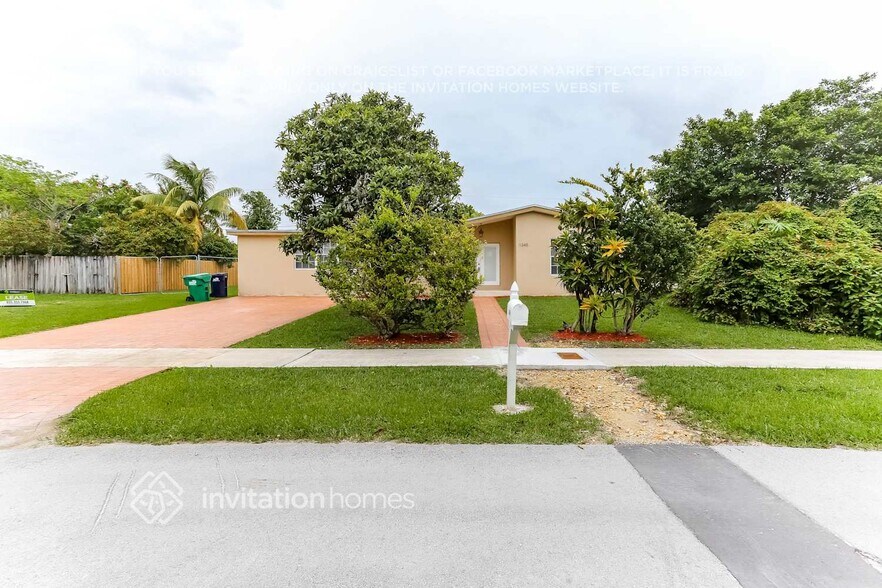 Building Photo - 11345 SW 108th Ave