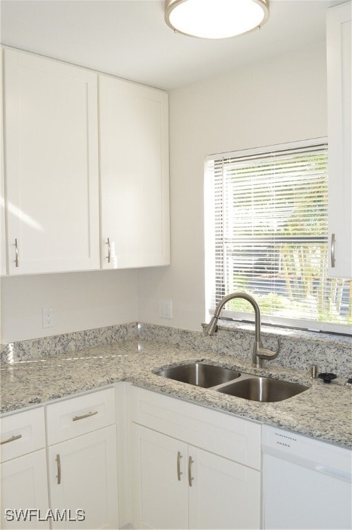 Building Photo - 26560 Southern Pines Dr