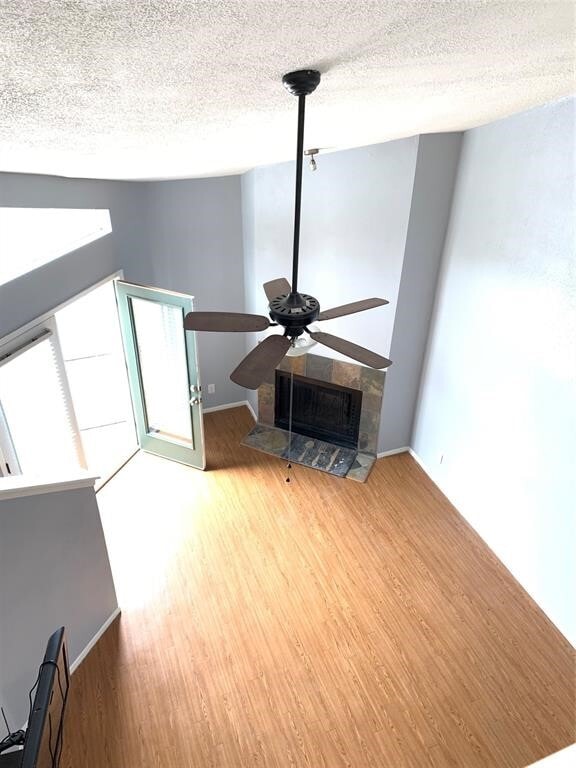 Building Photo - 10855 Meadowglen Ln