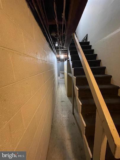 Building Photo - 4307 Pearson Ave