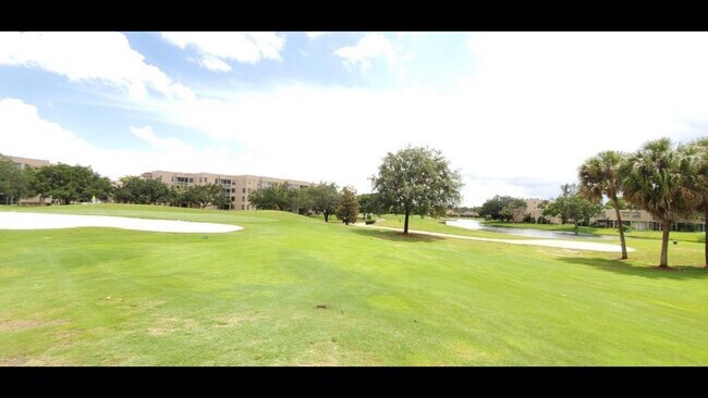 Building Photo - 9440 Poinciana Pl