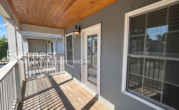 Building Photo - 506 Eastboro Dr