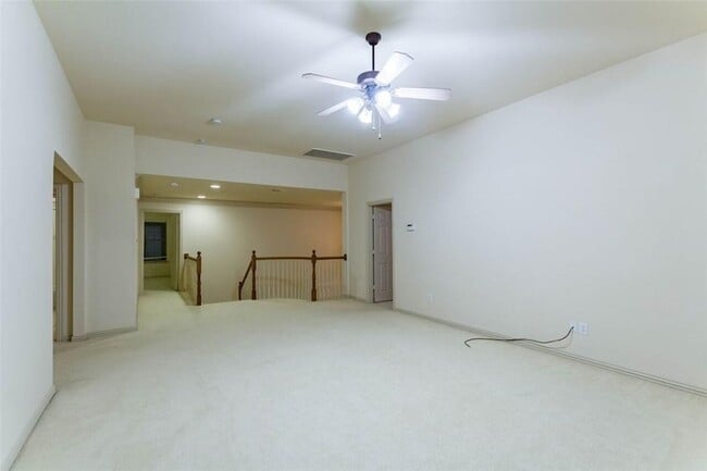 Building Photo - 5717 Sweetbriar Dr