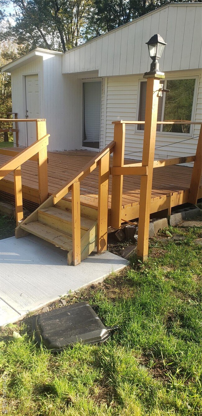 Primary Photo - 151 Michigan Rd