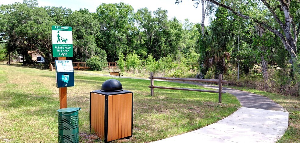 Building Photo - 36171 Sunflower Hill Dr