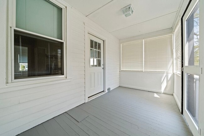 Building Photo - 99 Montvale Ave