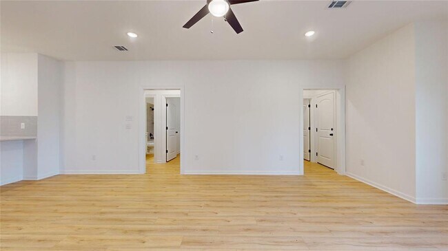 Building Photo - 1003 Pecan Harvest Dr