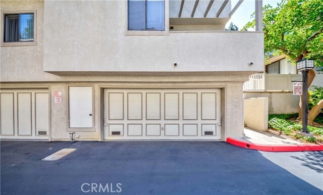 Building Photo - 2577 Plaza del Amo