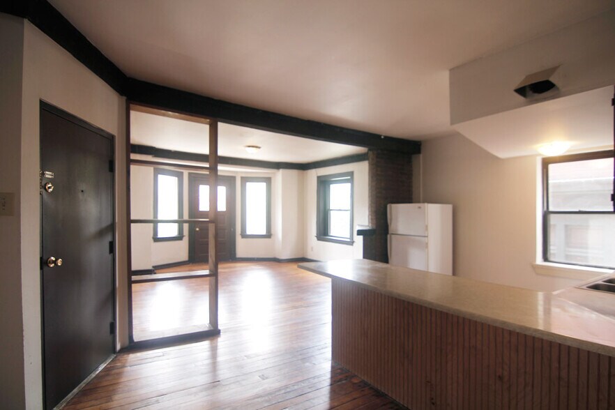 Building Photo - 314 S Trenton Ave