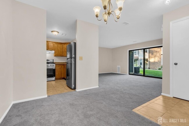 Building Photo - 2101 Bayhead Dr